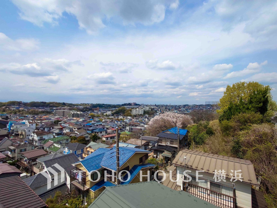 【2025年4月撮影】この開放感ある眺望と共に閑静な住宅街の季節感を演出する四季折々の変化を楽しめる心地よい場所となることでしょう。