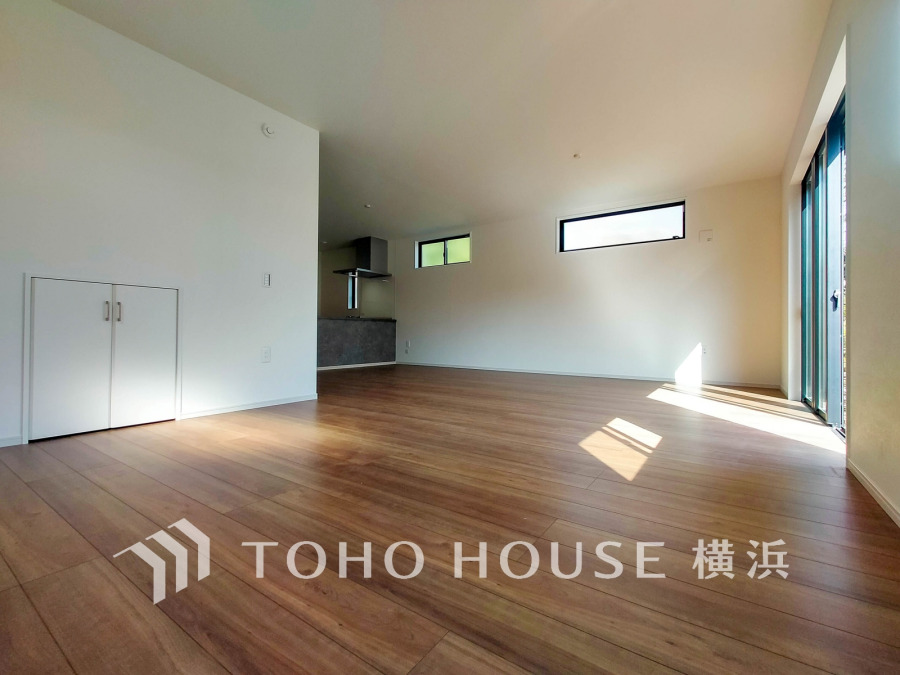 LDKは23.6帖の大空間！間仕切りを設けて間取り変更も可能です。