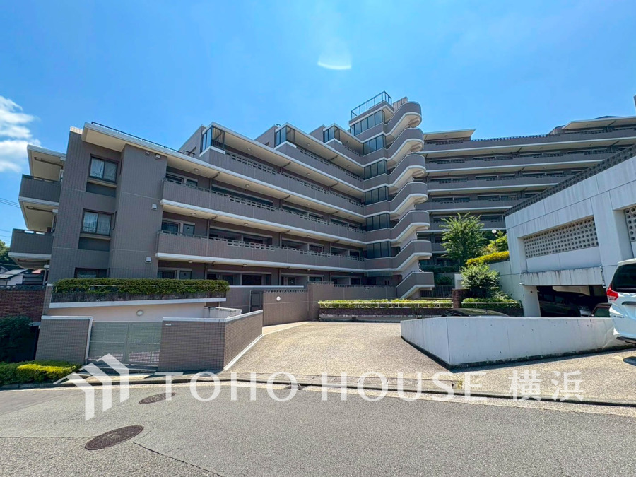 流行に左右されず、将来にわたって価値が継続する「上質」な佇まい。おしゃれな雰囲気や自然の潤い、親しみやすさといった個性を、街に新たな価値をもたらし続けてくれます。