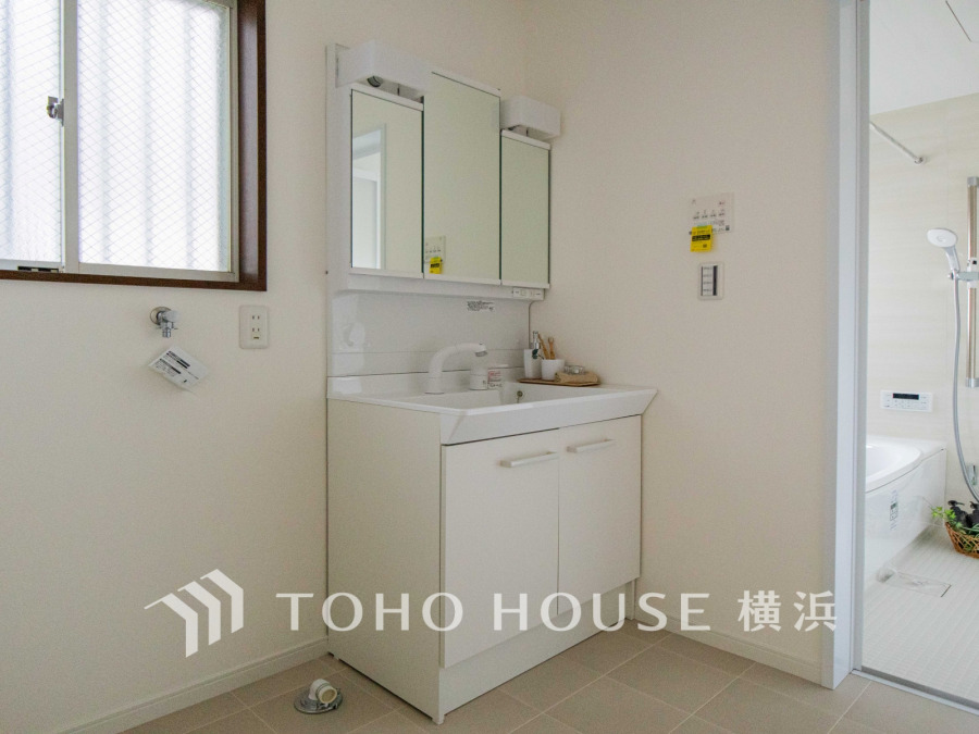 一日の始まりと終わりを心地よく演出してくれる、多彩な機能が備えられたパウダールーム。心地よいリフレッシュ空間です。