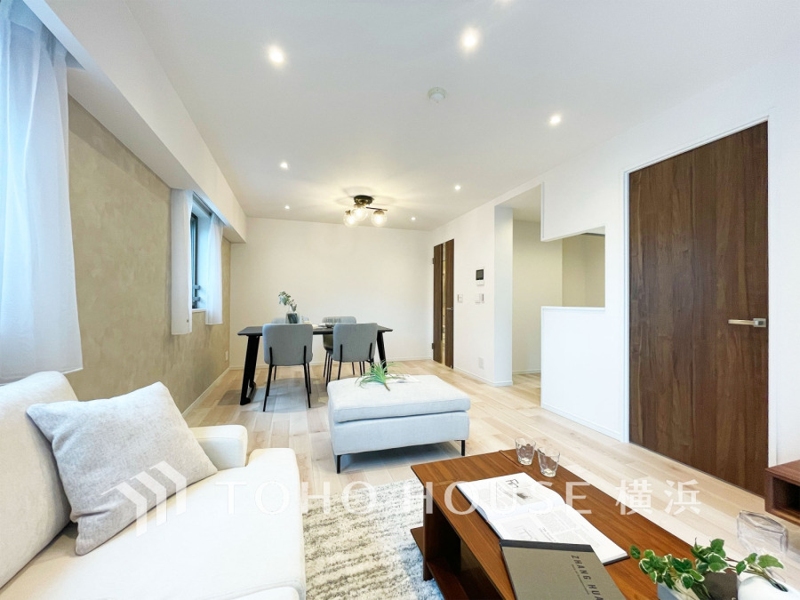 上質な時間を育む暮らしのメインステージ。寛ぎとコミュニケーションを育む居心地のよい場所。