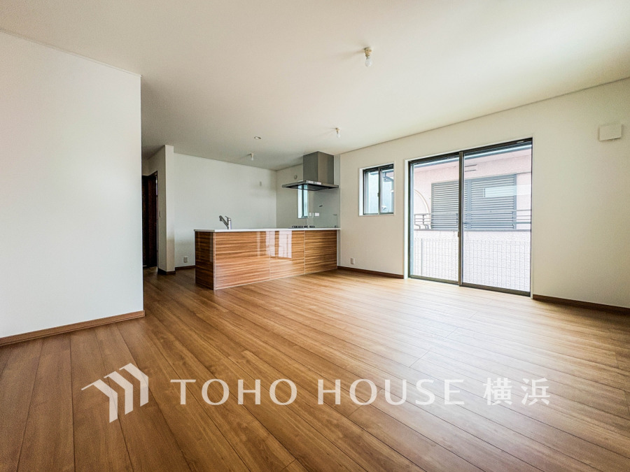 一日の中で多くの時間を過ごすことになる住まいだからこそ、いつも穏やかな空間であるように心掛けています。構成する建材などへの配慮が、住まう方の健康を守ります。