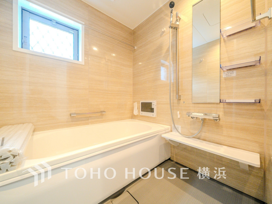 1日の疲れを取り心身を癒すことができる住まいの中のリラクゼーション空間、バスルーム。心からゆったりと寛いでいただけるよう、ゆとりのスペースを確保しています。