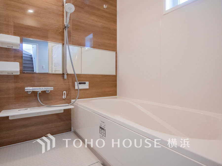 1日の疲れを取り心身を癒すことができる住まいの中のリラクゼーション空間、バスルーム。心からゆったりと寛いでいただけるよう、ゆとりのスペースを確保してます。