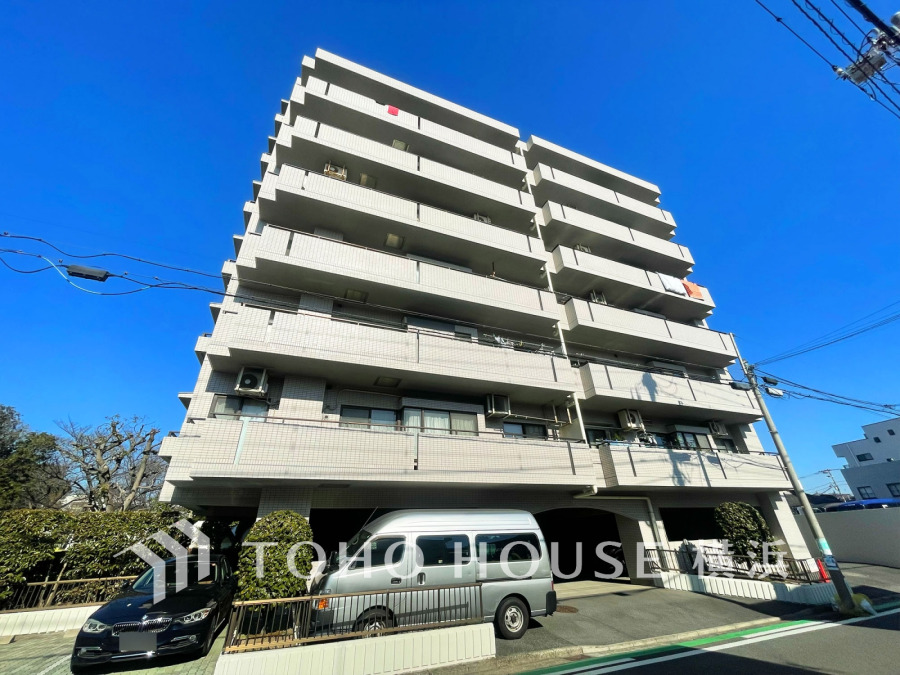 陽当たり良好な7階建てマンション。生活利便施設が身近な快適な住環境です。