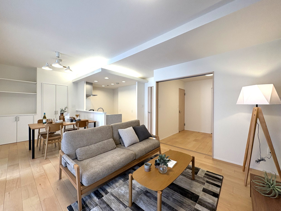 ご家族やお客様との時間など、多くの時を刻む空間。何気なく過ぎる時でさえも上質なひと時となる快適な空間を目指して。