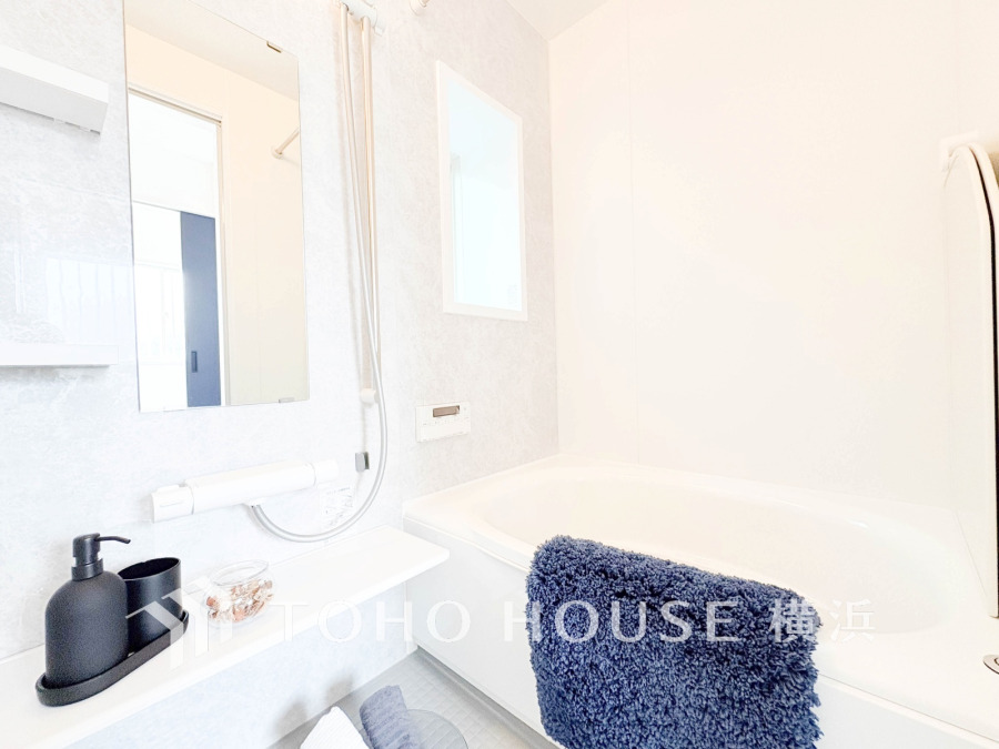 1日の疲れを取り心身を癒すことができる住まいの中のリラクゼーション空間、リラックスできるよう優しいカラーをチョイスしました。時を忘れるほどのんびりできる空間に。