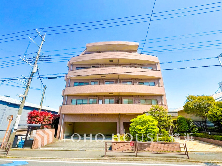 時間のゆとりと空間、爽やかな陽光がもたらす光と風を贅沢なまでに感じる暮らしが始まります。
