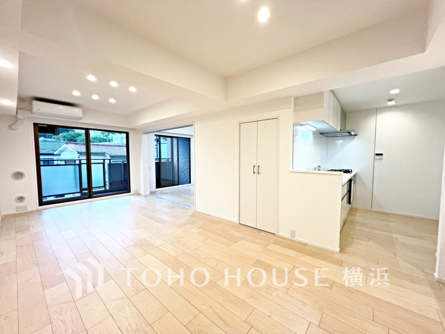 上質な時間を育む暮らしのメインステージ。寛ぎとコミュニケーションを育む居心地のよい場所。