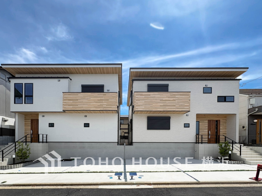爽やかな青空の下に贅沢なほどに降り注ぐ陽光、豊かな居住性と、クオリティが見事に調和した住空間は、住まうことの喜びを感じさせてくれます。 