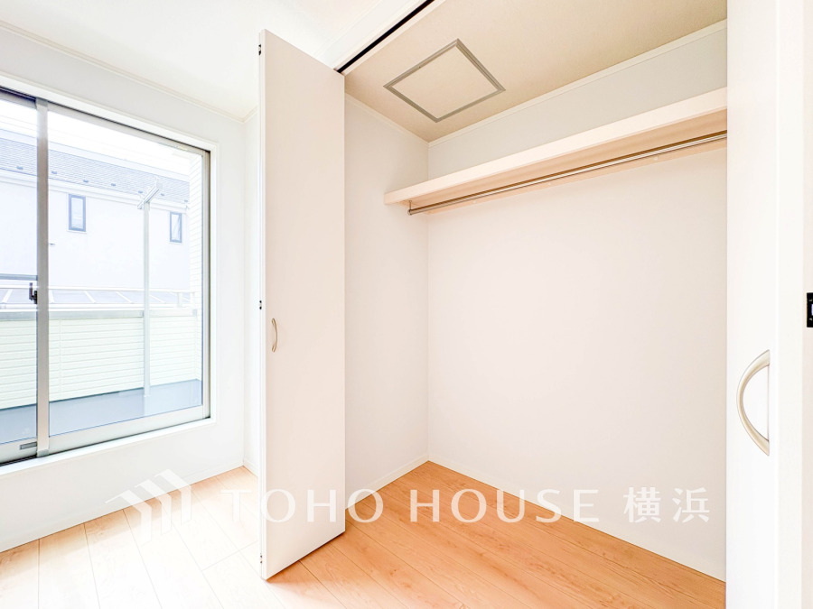 お客様の求める本当の“住み心地”とは何なのか。そのための一手間一工夫を惜しみません。街並みや周辺の環境に呼応しながら、美しく、そして毎日の暮らしを考慮した機能性の高い住まい。