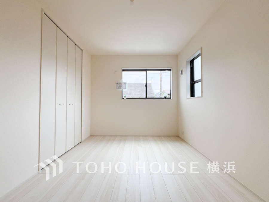 ゆとりと収納を確保した洋室。自分時間を充実させながら心豊かなひとときを過ごすための大切な空間です。
