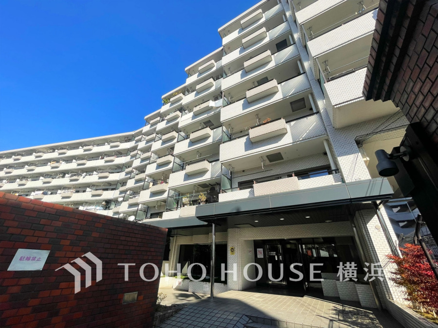 総戸数182戸のビッグコミュニティで管理体制良好です。敷地内に公園もあり共用部分も充実しています。