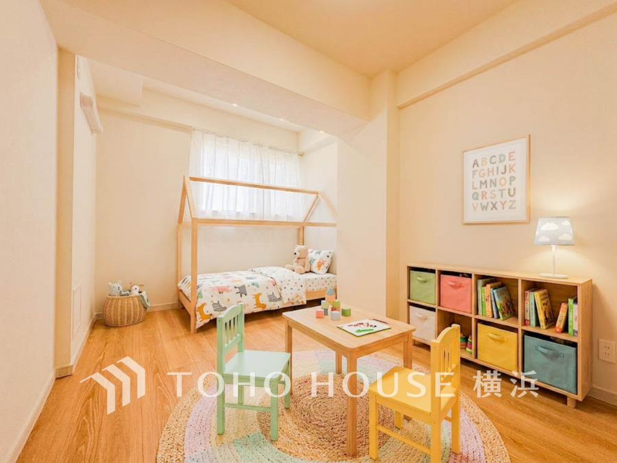 心と時間にゆとりをもたらす場所。自分らしく個性を飾る、センス良い癒しと寛ぎのプライベート空間を演出。※生成AIによるイメージです。家具・小物は販売価格に含まれません。