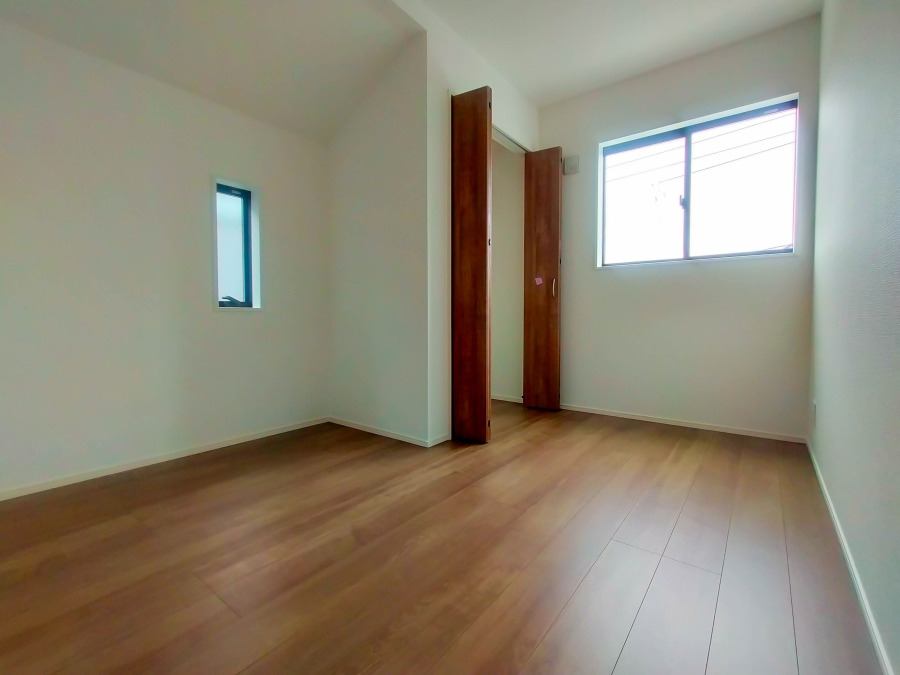 感性を育むプライベートルームはシンプルでスマートな空間。好みの空間で読書をしたり、音楽を聞いたりと一人の時間も充実したものにできます。