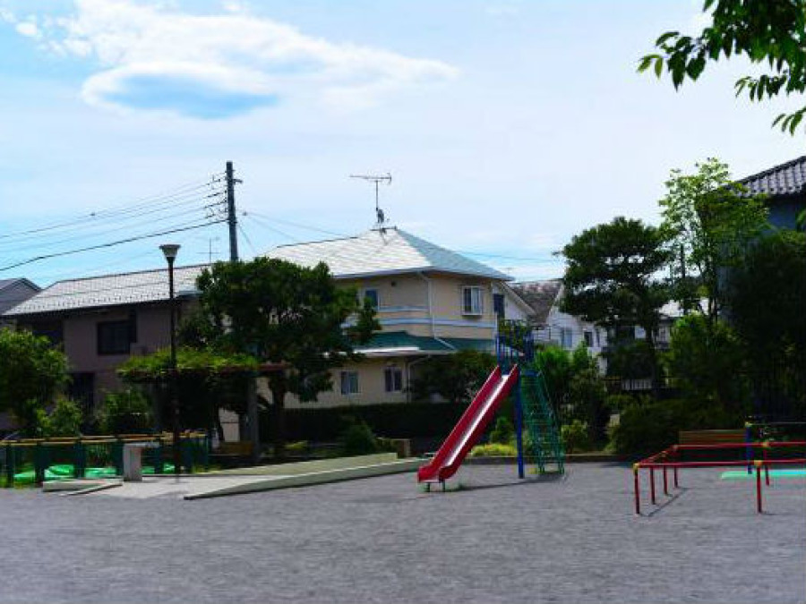 上柏尾第三公園　約270ｍ