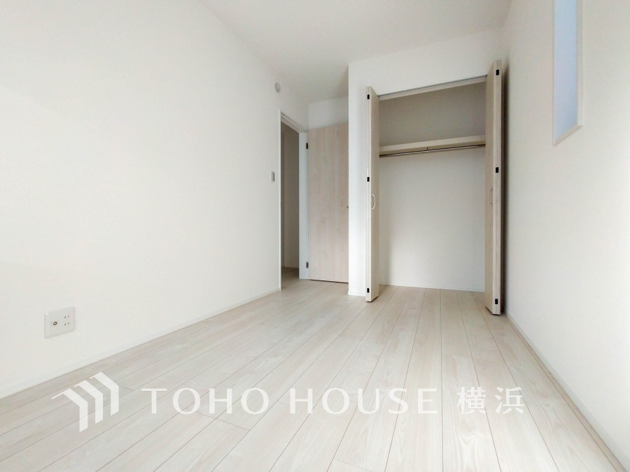 過ぎ行く時間をゆったりと感じることができる落ちついたプライベートルーム。リビングで楽しく過ごした後はゆっくり寛ぎの時間を満喫できます。静かな環境でリラックスタイムを愉しんで。