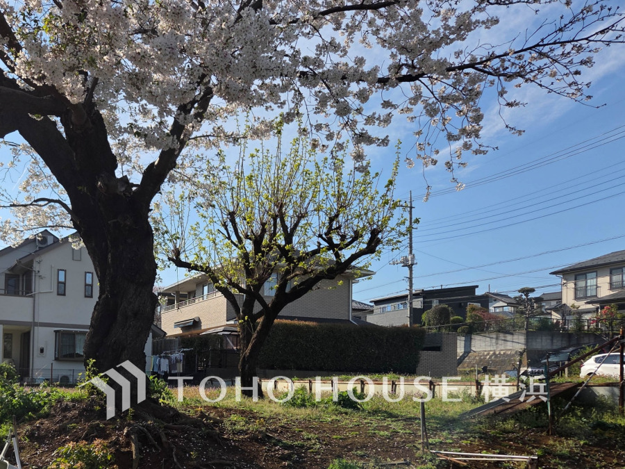 【2026年4月撮影】建築条件のない土地ですので、お好みのハウスメーカーさんで、理想のマイホームを建築することが出来ます。