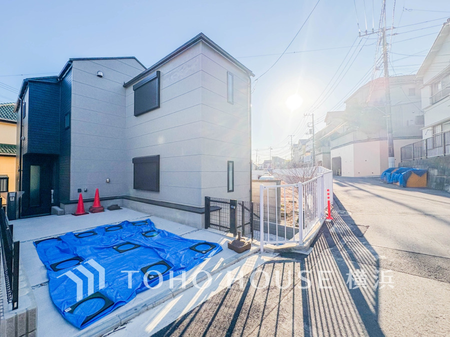 表現された空間は豊かな光と風を纏い、暮らしの時間を豊かにしてくれます。デザインされた空間と競い合うかのような充実した建物設備も家族の時間を彩ってくれることでしょう。