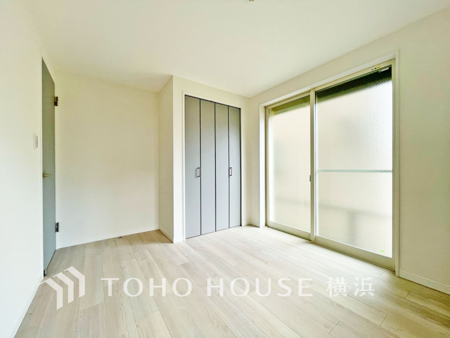 家族一人ひとりの大切なプライベート空間。趣味・感性で個性的に飾って頂けるようシンプルに仕上げてあります。自分時間を充実させながら心豊かなひとときを過ごすための大切な空間。