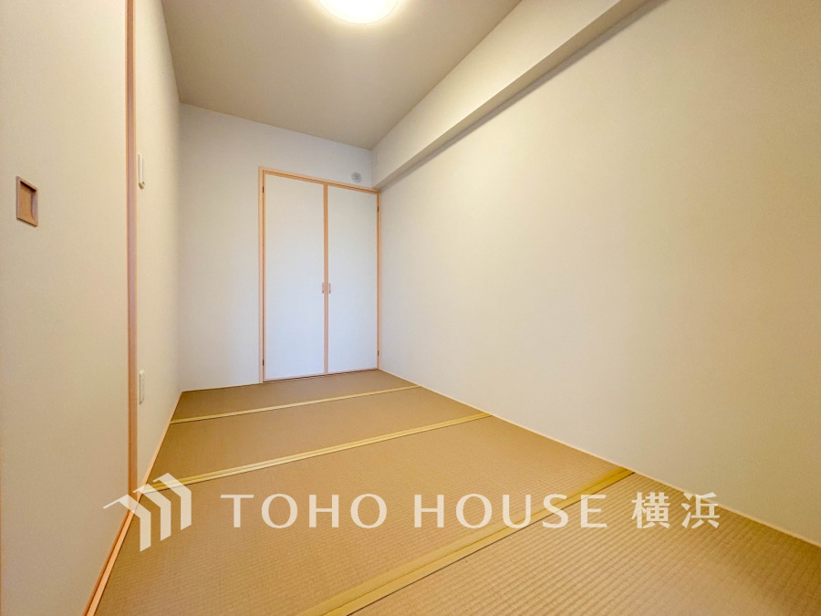 リビングの隣には多目的に利用できる4.5帖の和室があります。