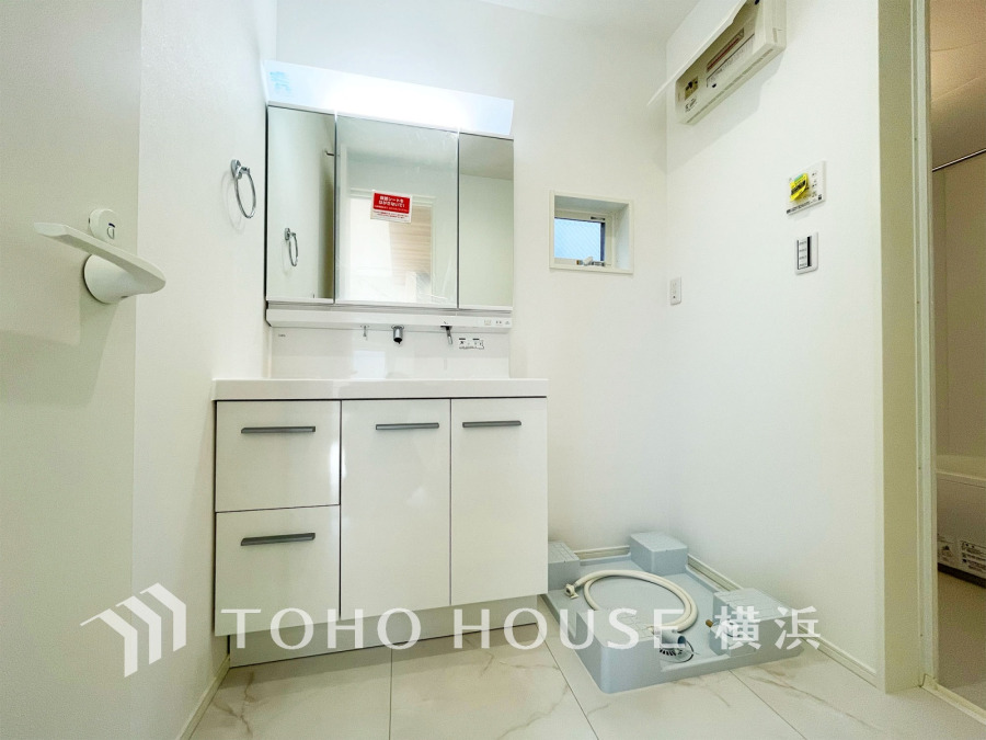 一日の始まりと終わりを心地よく演出してくれる、多彩な機能が備えられたパウダールーム。心地よいリフレッシュ空間です。