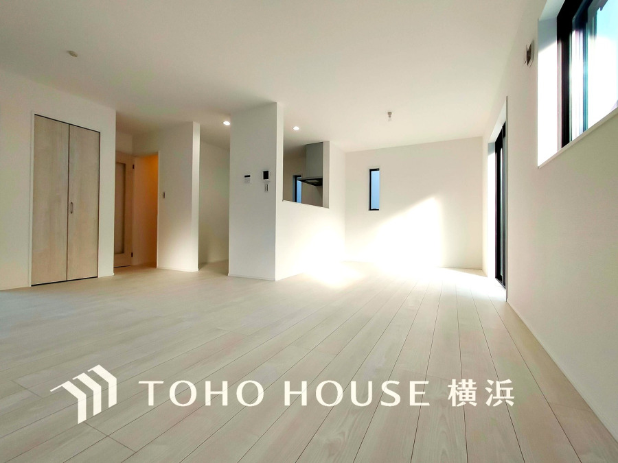 たくさんの想いが美しいカタチに彩られた時、そこにはひと時のくつろぎが生まれ、ゆっくりと愛着が育まれていきます。