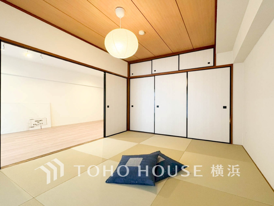 和室は有るだけでも落ち着く空間ですが、 「家族団らん」 「来客時の客間」 等々多目的なスペースとして活用出来る便利な空間です。