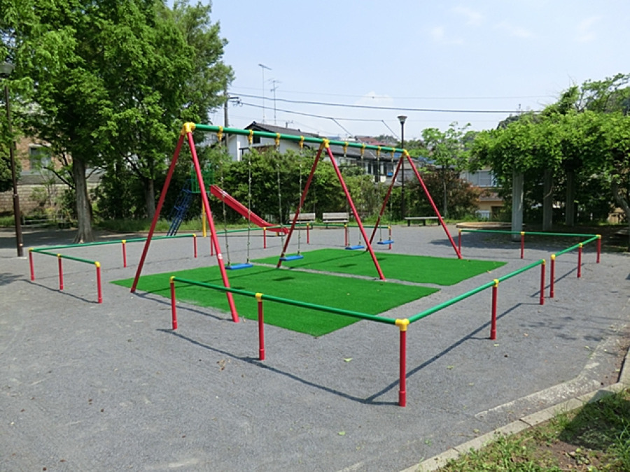 高田第三公園　約450ｍ