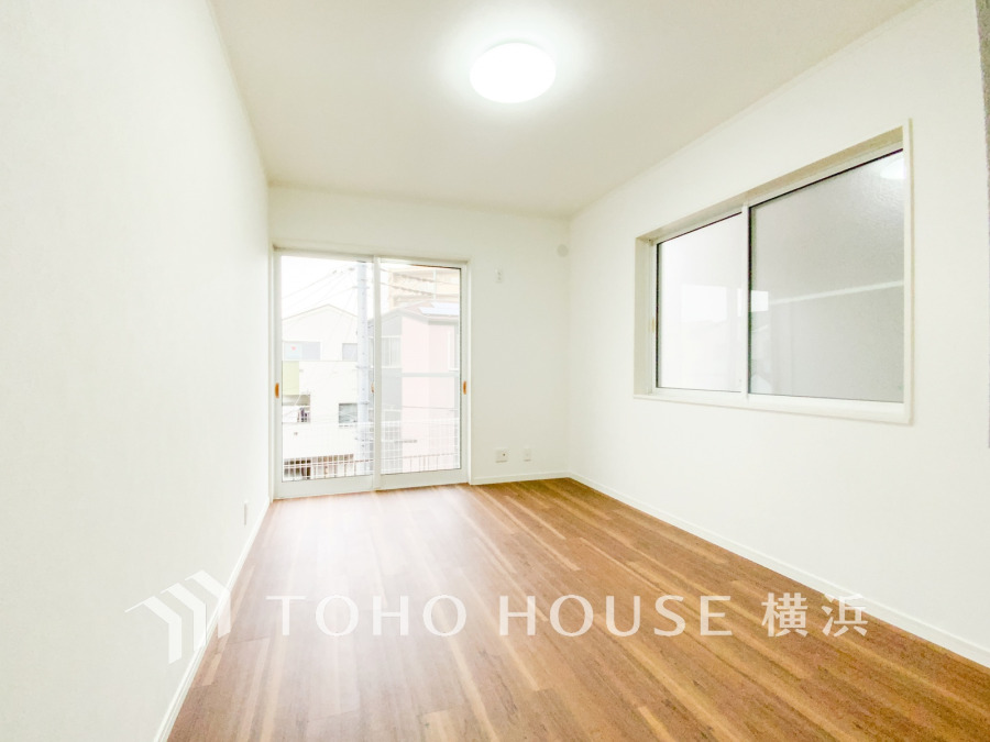 感性を育むプライベートルームはシンプルでスマートな空間。好みの空間で読書をしたり、音楽を聞いたりと一人の時間も充実したものにできます。