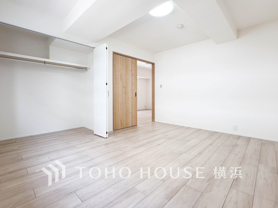 感性を育むプライベートルームはシンプルでスマートな空間。好みの空間で読書をしたり、音楽を聞いたりと一人の時間も充実したものにできます。