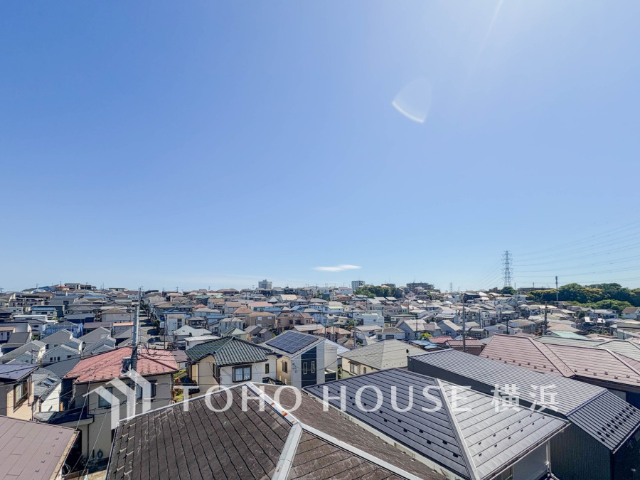 この開放感ある眺望と共に閑静な住宅街の季節感を演出する四季折々の変化を楽しめる心地よい場所となることでしょう。