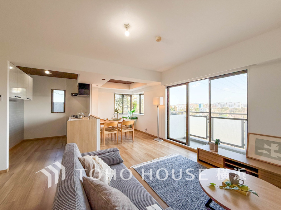 上質な時間を育む暮らしのメインステージ。寛ぎとコミュニケーションを育む居心地のよい場所。