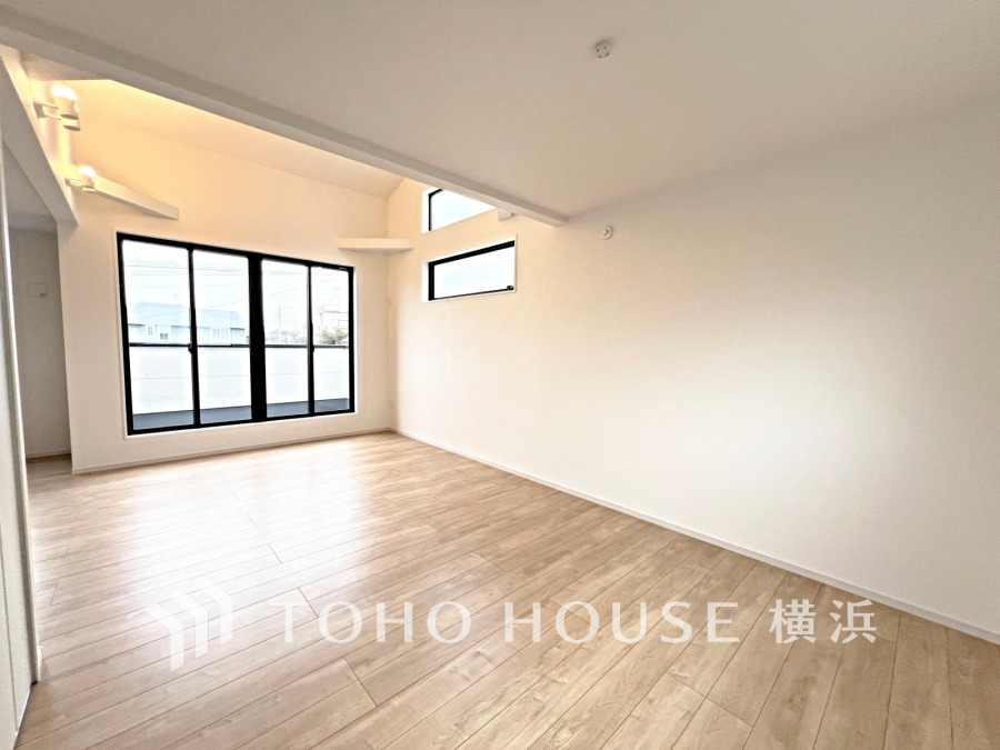 一日の中で多くの時間を過ごすことになる住まいだからこそ、いつも穏やかな空間であるように心掛けています。構成する建材などへの配慮が、住まう方の健康を守ります。