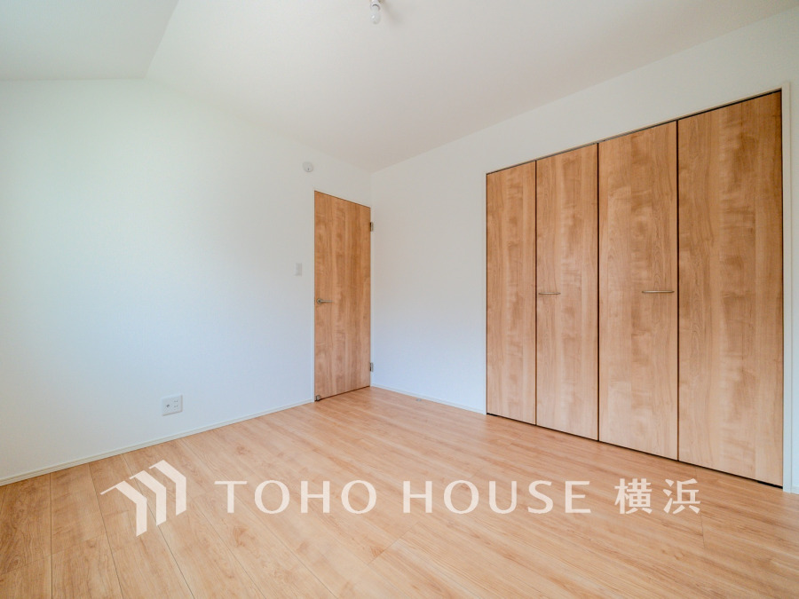 穏やかな寛ぎを届ける上質仕様のゆとりあるお部屋。自分時間を充実させながら心豊かにできるプライベート空間。