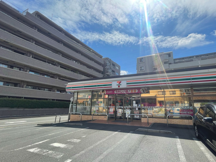 セブンイレブン横浜樽町店まで　約600ｍ