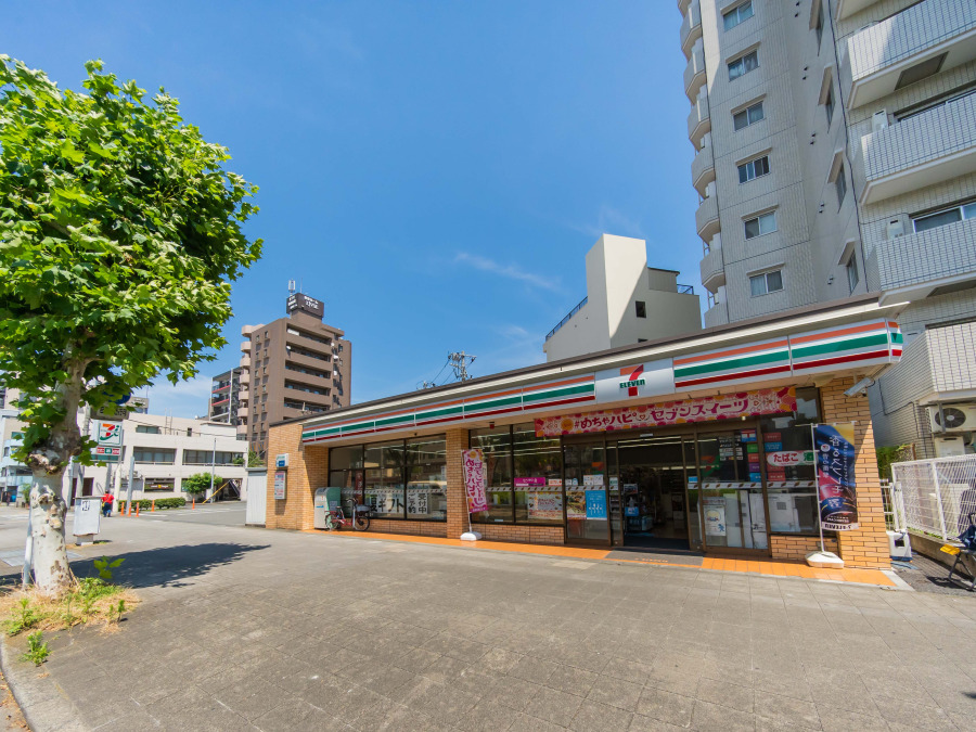 セブンイレブン鶴見市場富士見町店　約20ｍ
