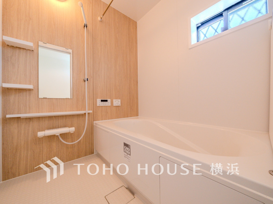1日の疲れを取り心身を癒すことができる住まいの中のリラクゼーション空間、バスルーム。心からゆったりと寛いでいただけるよう、ゆとりのスペースを確保しています。