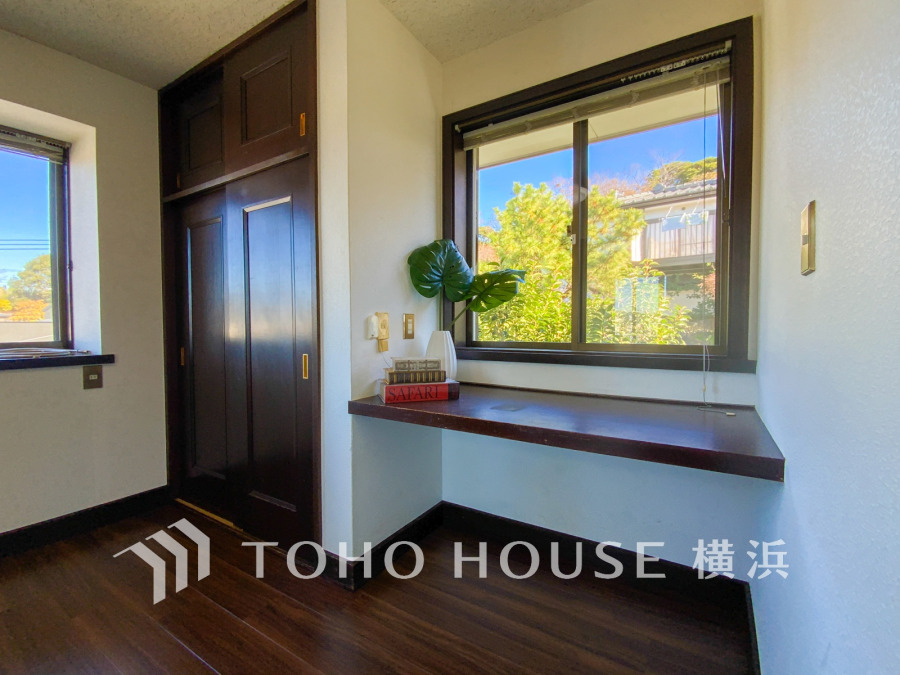 随所に拘りの光る設計は、そのデザイン性のみならず機能性をも併せ持ちます。