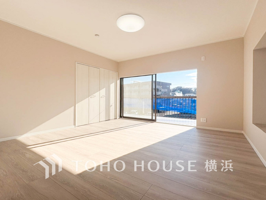 家族一人ひとりの大切なプライベート空間。趣味・感性で個性的に飾って頂けるようシンプルに仕上げてあります。自分時間を充実させながら心豊かなひとときを過ごすための大切な空間。