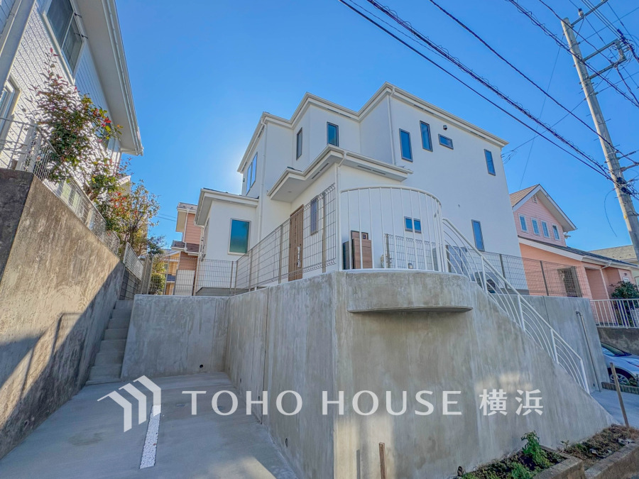 時間のゆとりと空間、爽やかな陽光がもたらす光と風を贅沢なまでに感じる暮らしが始まります。
