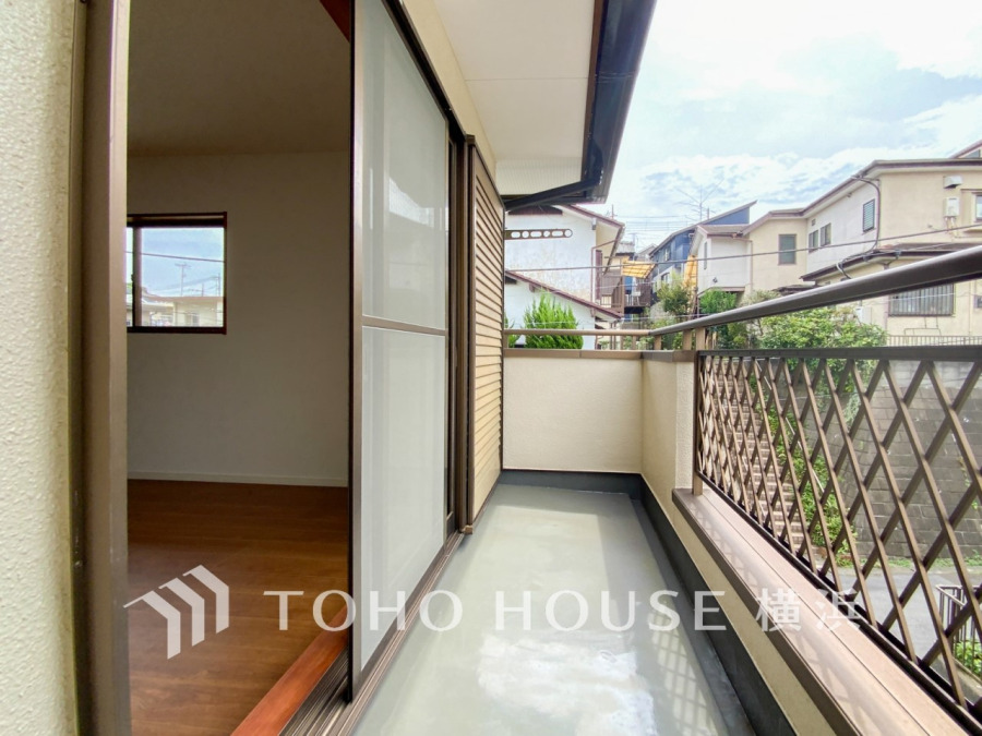 お部屋にも爽やかな風と暖かく柔らかな日差しが差し込み、毎日の暮らしを豊かに彩ります。