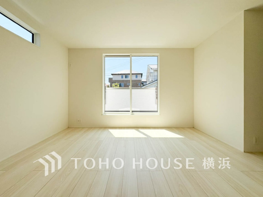 通風・採光にも優れ、心地よい光と風があふれています。