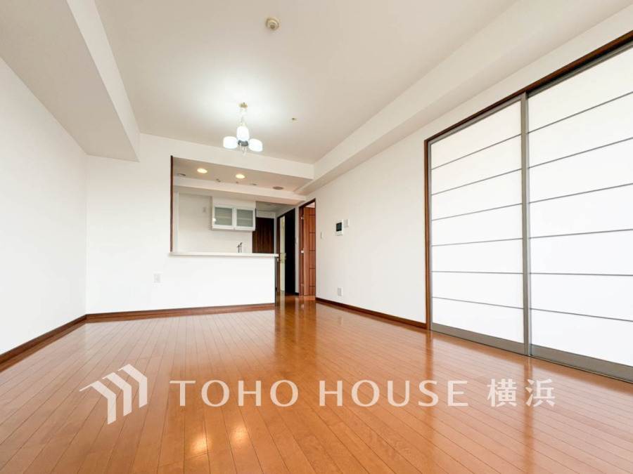 集いの場、憩いの場としての快適性を求めたやすらぎの空間です。