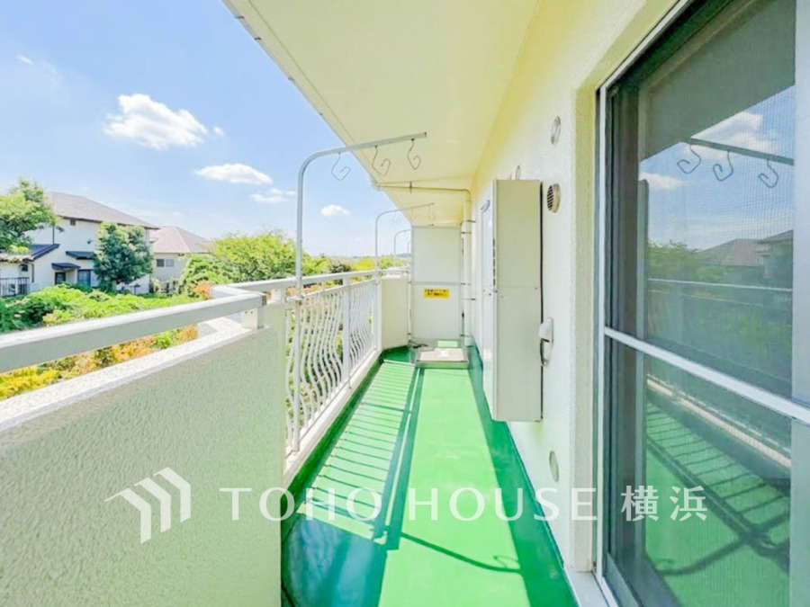 お部屋にも爽やかな風と暖かく柔らかな日差しが差し込み、毎日の暮らしを豊かに彩ります。