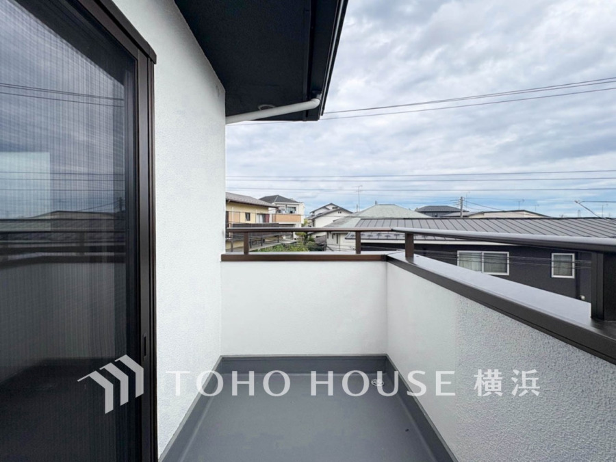 お部屋にも爽やかな風と暖かく柔らかな日差しが差し込み、毎日の暮らしを豊かに彩ります。