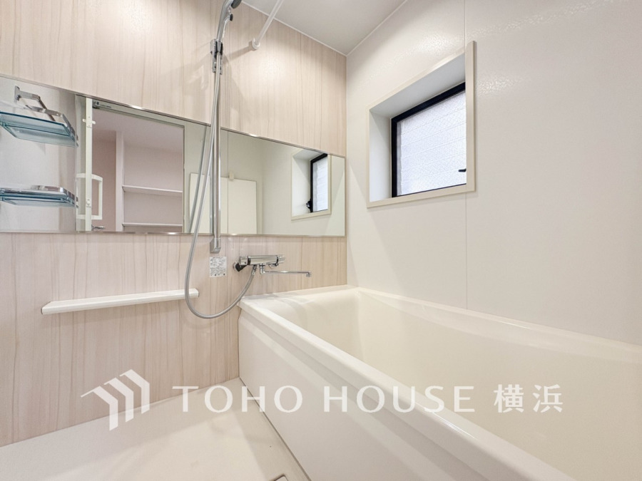 1日の疲れを取り心身を癒すことができる住まいの中のリラクゼーション空間、リラックスできるよう優しいカラーをチョイスしました。時を忘れるほどのんびりできる空間に。
