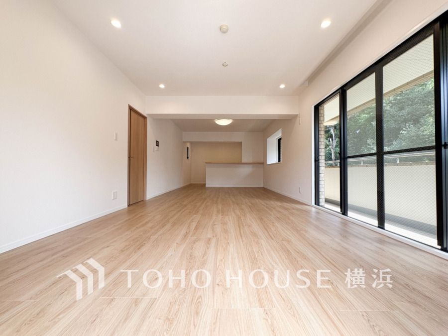 一日の中で多くの時間を過ごすことになる住まいだからこそ、いつも穏やかな空間であるように心掛けています。構成する建材などへの配慮が、住まう方の健康を守ります。