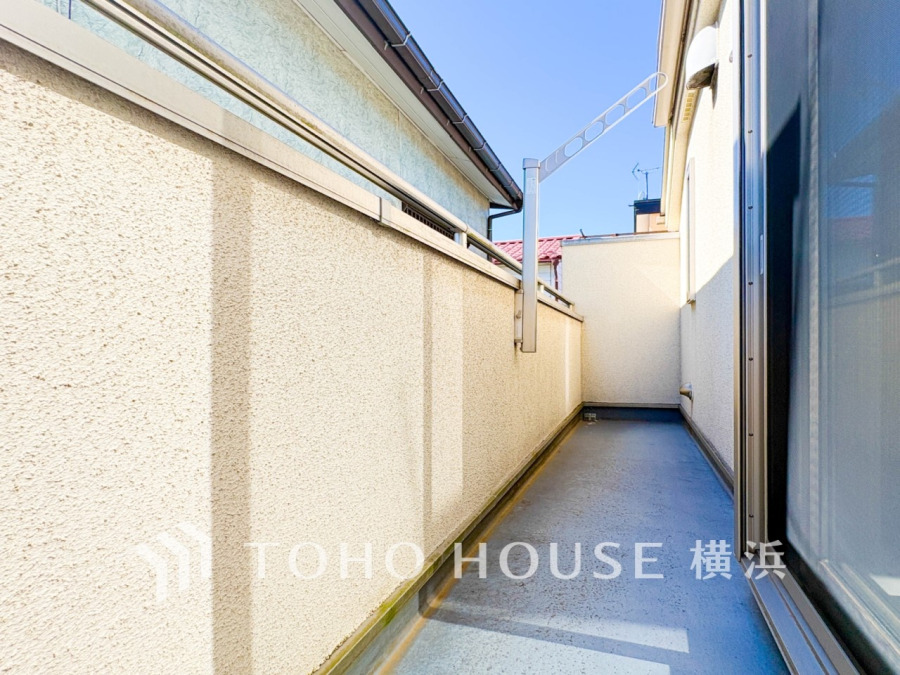 お部屋にも爽やかな風と暖かく柔らかな日差しが差し込み、毎日の暮らしを豊かに彩ります。