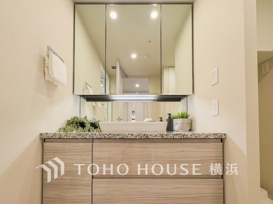 一日の始まりと終わりを心地よく演出してくれる、多彩な機能が備えられたパウダールーム。